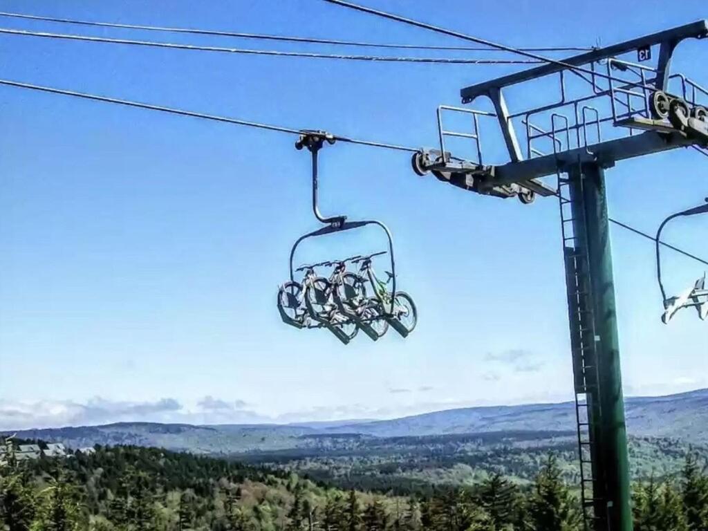 Enjoy The Long Range View, Ski In N Out Top Of The Mountain Condo Snowshoe Exterior photo